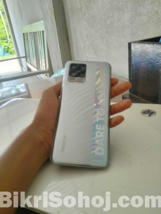 Realme 8